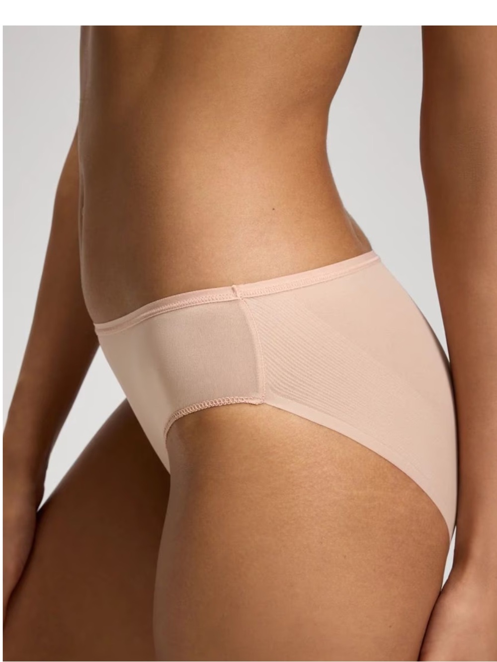 Soma Vanishing Edge Hipster Panty in Soft Tan Size small NWT
